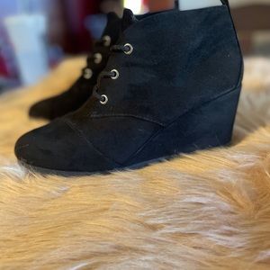Womens wedge bootie